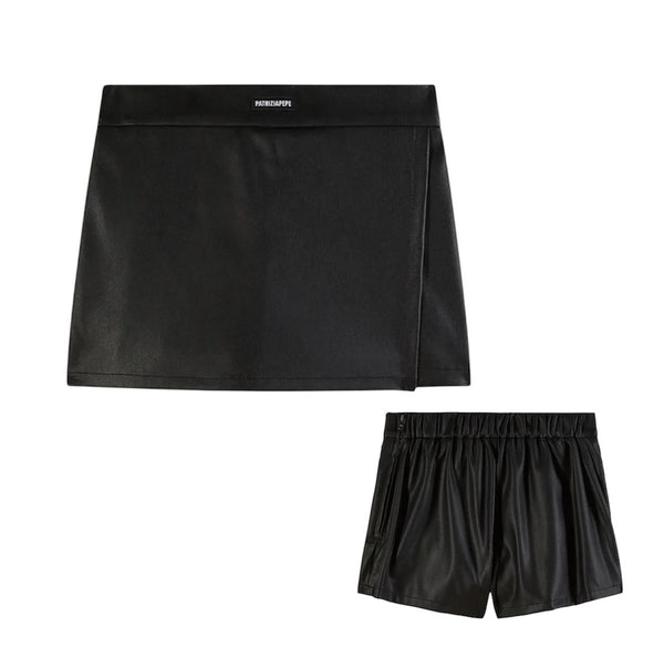 Shorts classico con targhetta