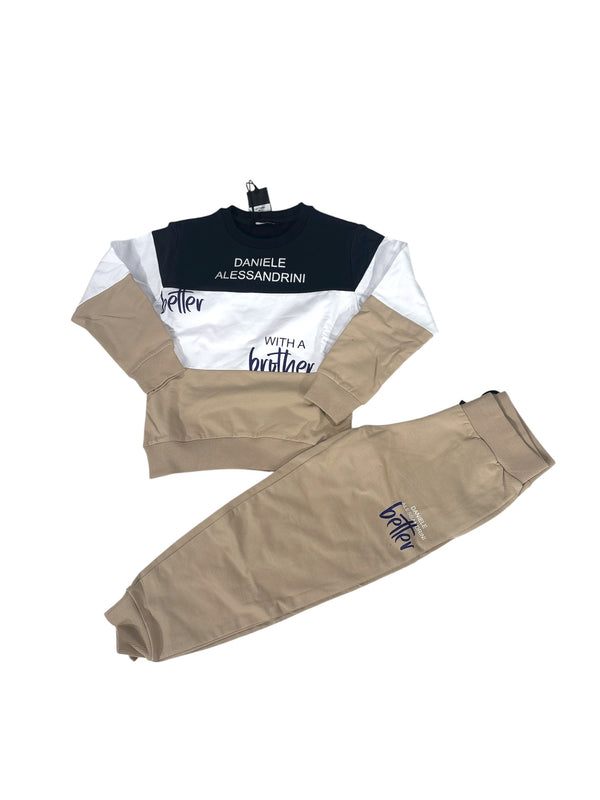 Completo tuta con felpa