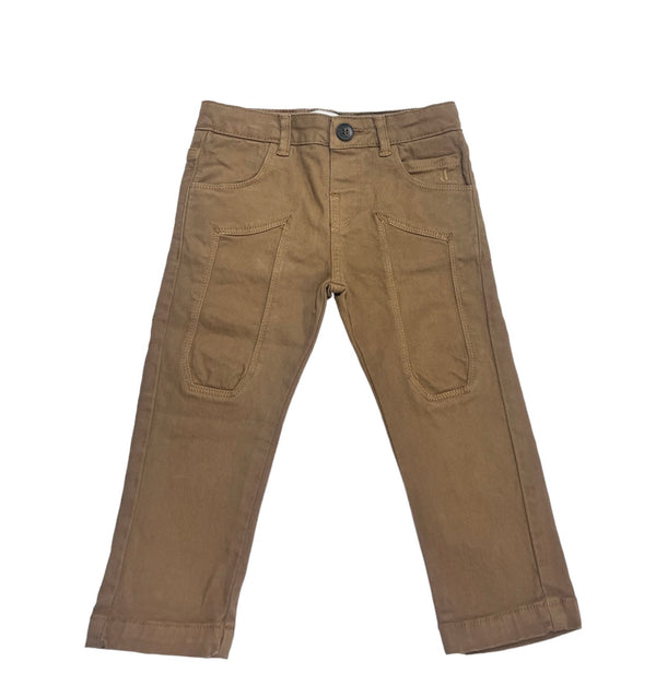 Pantalone Gabardina, Toppa, Tasche Davanti e Dietro, Chiusura con Cerniera Nascosta e Bottone